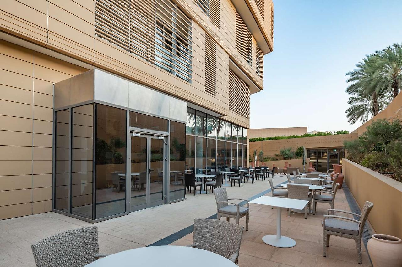 Radisson Blu Hotel & Residence, Riyadh Diplomatic Quarter Exteriör bild