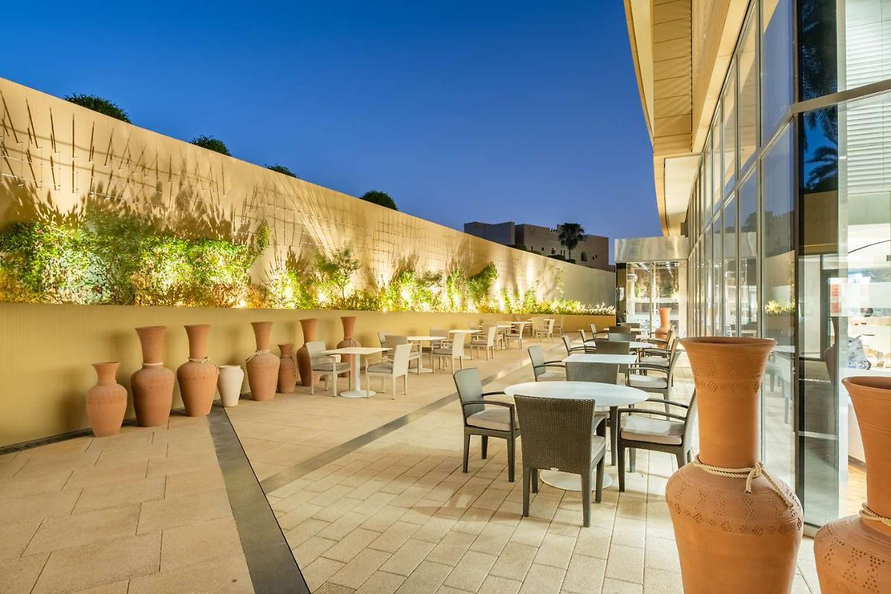 Radisson Blu Hotel & Residence, Riyadh Diplomatic Quarter Exteriör bild
