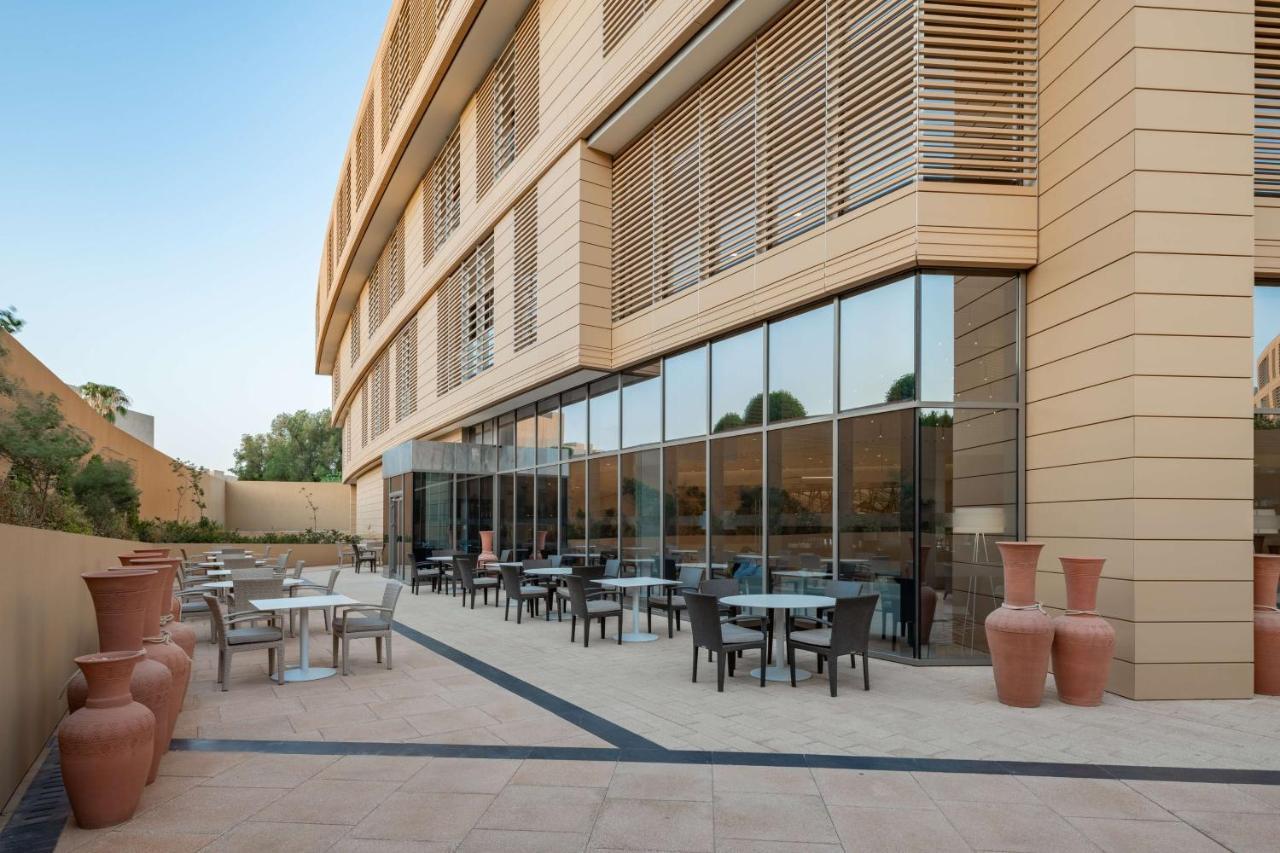 Radisson Blu Hotel & Residence, Riyadh Diplomatic Quarter Exteriör bild